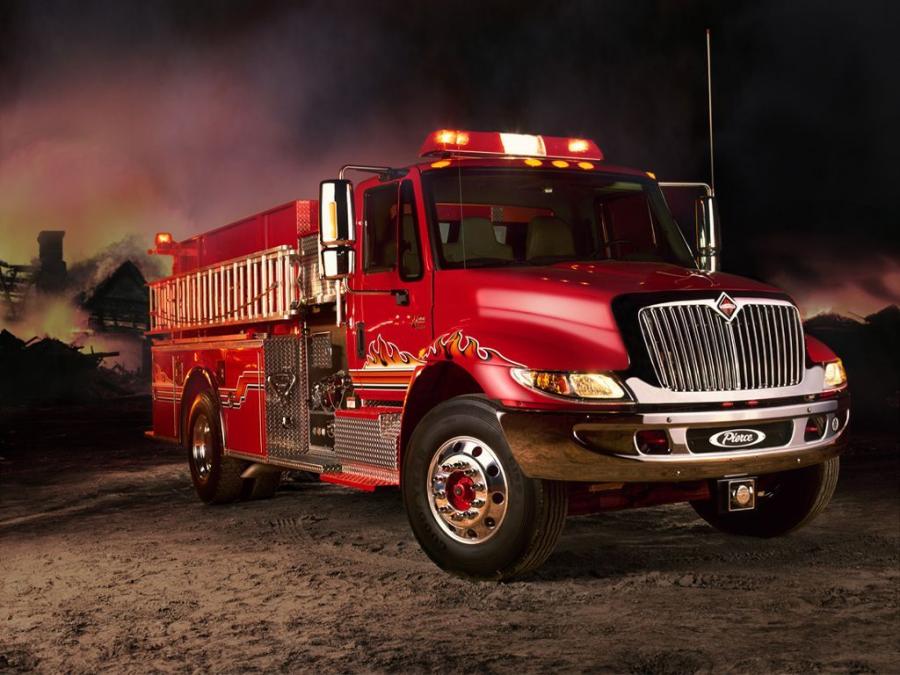  International DuraStar 4400 Firetruck by Pierce 2002 года  (фото 1 из 2)